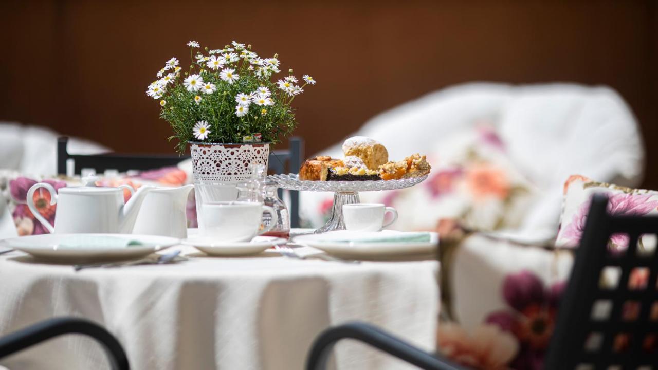 Natura Boutique Chalet Wellness Spa Dobbiaco Kültér fotó